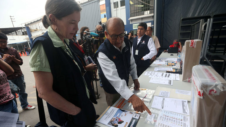 Περού: Οι πολίτες τιμώρησαν το κόμμα της δυναστείας των Φουχιμόρι