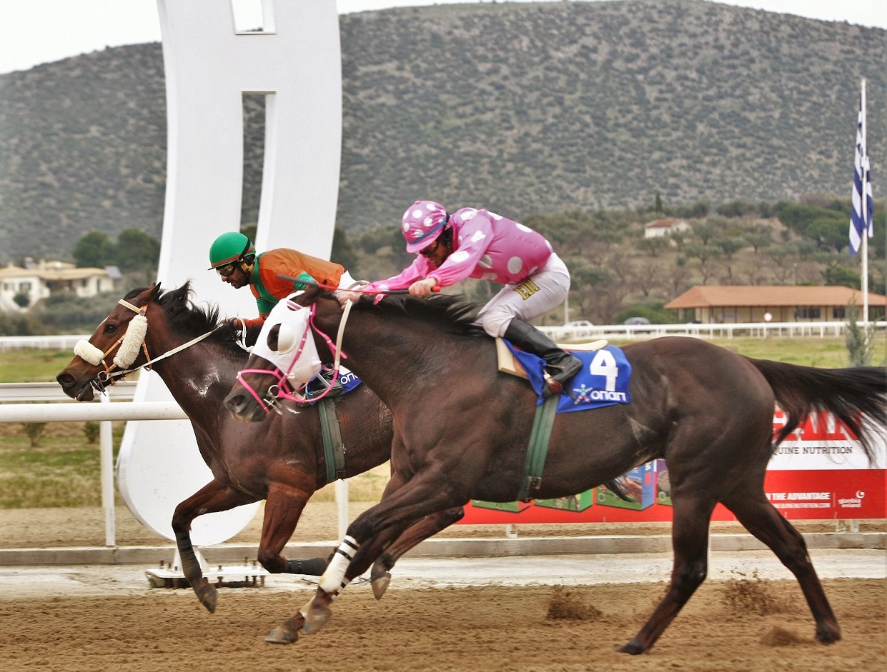 Ο ΚΙΝΓΚ ΟΦ ΣΠΙΝ επικρατεί των αντιπάλων του στο Τρόπαιο Πειραιά