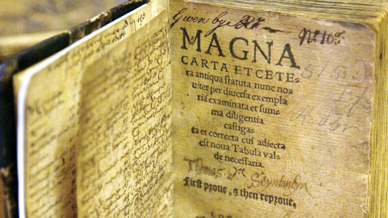 Βρετανία: Ένας άνδρας κατηγορείται ότι αποπειράθηκε να κλέψει αντίγραφο της Μάγκνα Κάρτα