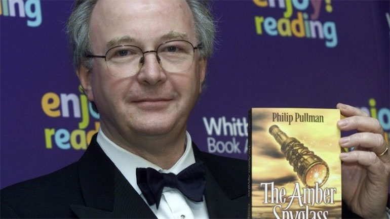 Φίλιπ Πούλμαν: «Τα παραδοσιακά ΜΜΕ δεν έχουν πλέον “δύναμη”»