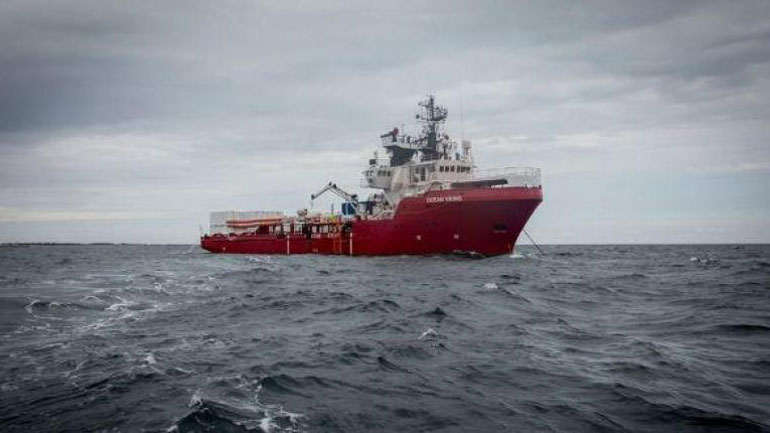 Το πλοίο Ocean Viking θα αποβιβάσει 403 μετανάστες στον Τάραντα της Ιταλίας