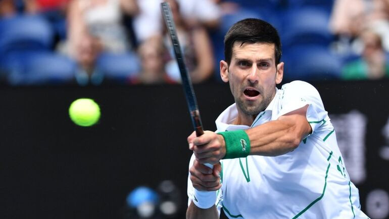 Τένις: O Τζόκοβιτς νίκησε τον Ράονιτς και παίζει ημιτελικό με τον Φέντερερ