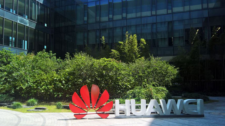 Βρετανία: «Πράσινο φως» στη συμμετοχή της Huawei στην ανάπτυξη δικτύων 5G