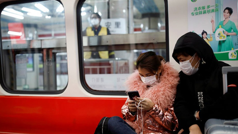 Κοροναϊός στην Κίνα: Βαρύ πρόστιμο σε κατάστημα που πωλούσε ιατρικές μάσκες σε εξαπλάσια τιμή