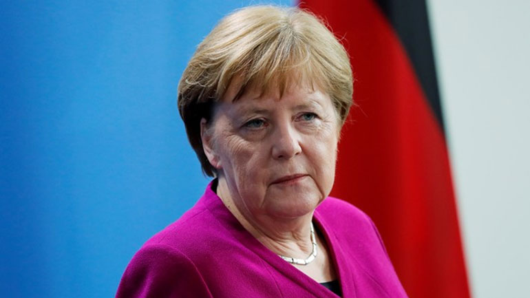 Μέρκελ: Βρισκόμαστε στην τελική ευθεία για τη βασική σύνταξη στους χαμηλοσυνταξιούχους