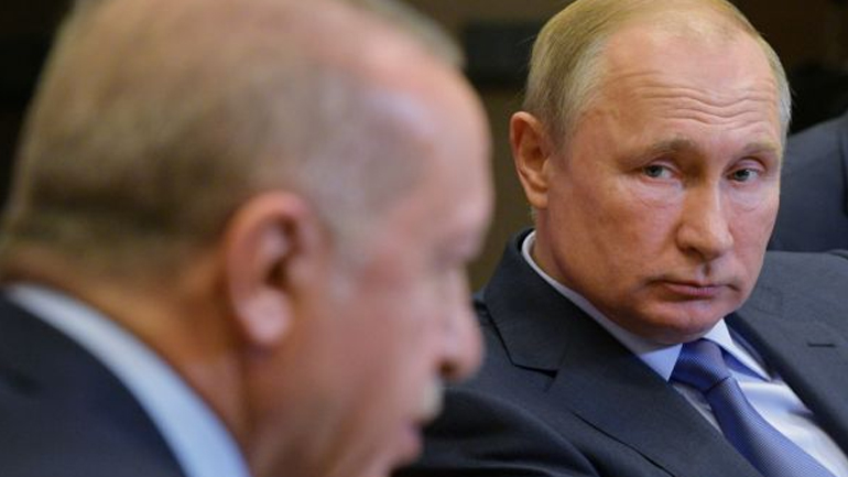 Ερντογάν προς Μόσχα: «Χάνουμε την υπομονή μας με τους βομβαρδισμούς στη Συρία»