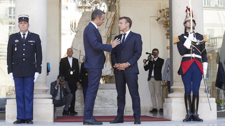 Ραντεβού στο Παρίσι