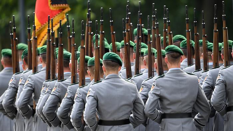Υπόνοιες για ακροδεξιό εξτρεμισμό στον γερμανικό στρατό