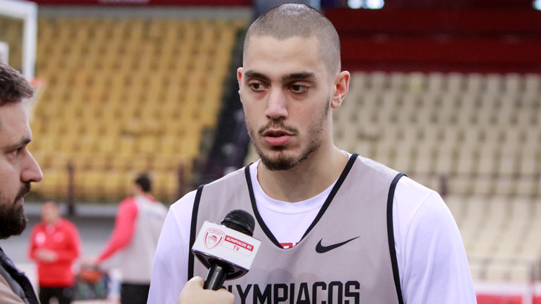 Κόνιαρης: «Πρέπει να νικήσουμε… 1000%»