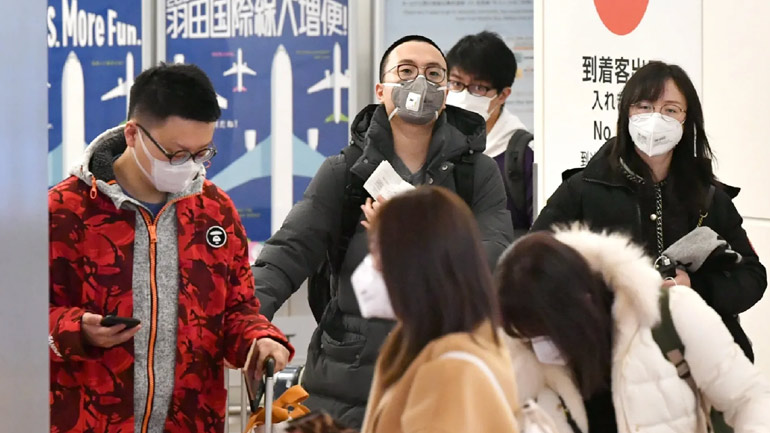 Κοροναϊός: Μολύνθηκαν τρεις από τους 206 Ιάπωνες που επαναπατρίστηκαν από την Ουχάν