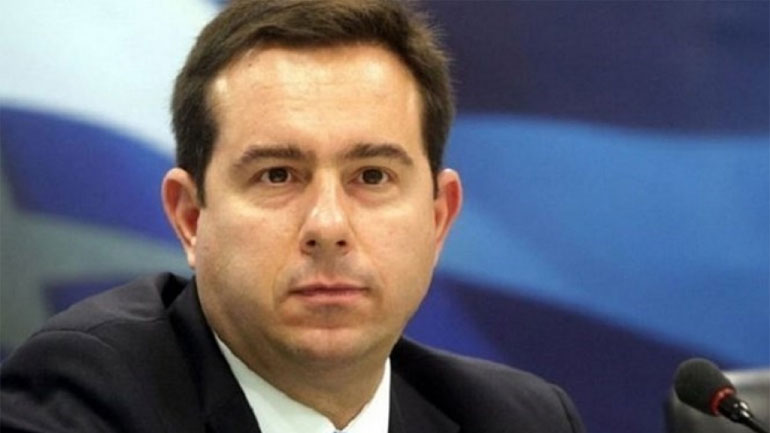 Μηταράκης: Μέρος μιας συνολικής πολιτικής προστασίας των συνόρων τα πλωτά φράγματα