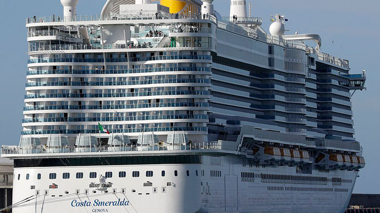Εγκλωβισμένοι 6.000 επιβάτες σε πλοίο στην Ιταλία εξαιτίας φόβων για κρούσμα κοροναϊού