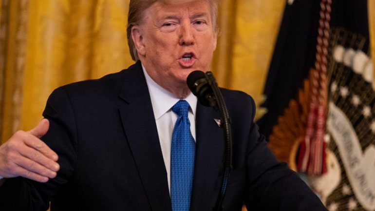 Τη χρήση ναρκών από τον αμερικανικό στρατό επαναφέρει ο Τραμπ Τη χρήση ναρκών από τον αμερικανικό στρατό επαναφέρει ο Τραμπ