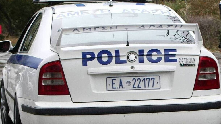 Εμβόλισαν με ΙΧ καφετέρια στο Ωραιόκαστρο και διέρρηξαν το χρηματοκιβώτιο