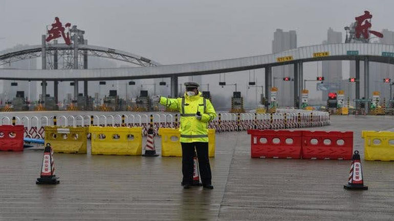 Βρετανία: Σε καραντίνα επιβάτες της πτήσης από την Ουχάν Βρετανία: Σε καραντίνα επιβάτες της πτήσης από την Ουχάν