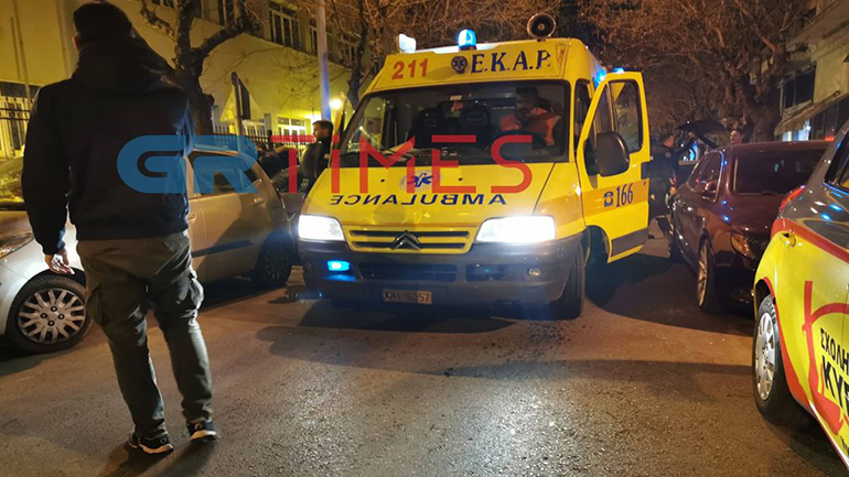 Θεσσαλονίκη: Άγρια συμπλοκή με καδρόνια και μαχαίρια