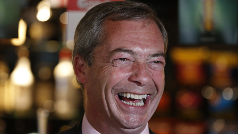 Χαμόγελα από τον Νάιτζελ Φαράζ το βράδυ της Παρασκευής