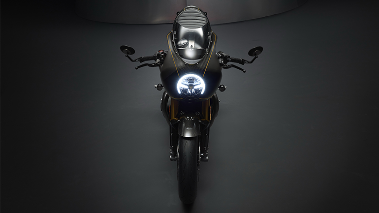 Triumph και Bajaj: Ισχύς εν τη ενώσει στα μεσαία κυβικά 