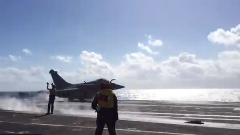 Στ’ ανοιχτά της Κύπρου το γαλλικό αεροπλανοφόρο Charles de Gaulle