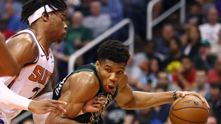 Άνετη νίκη για τους Μπακς – Double double ο Αντετοκούνμπο