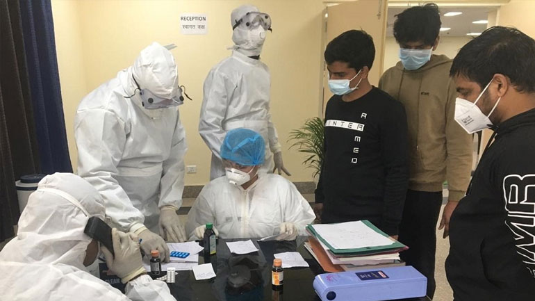 Επαναπατρίζονται με ειδική πτήση τουλάχιστον 300 Αιγύπτιοι από την περιοχή Γιουχάν της Κίνας