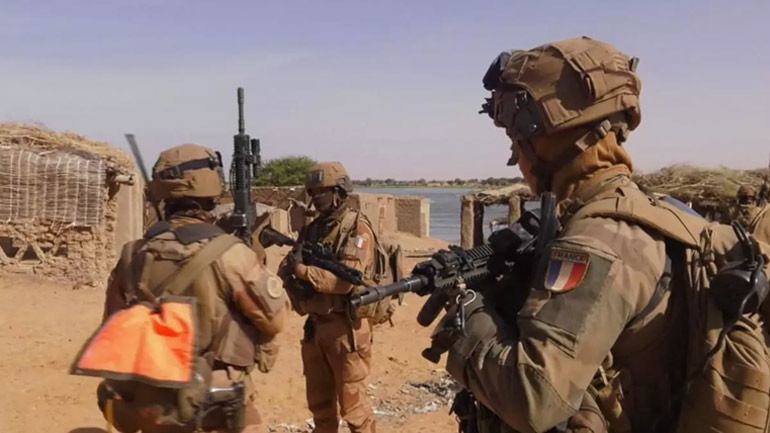 Γαλλία: Ενισχύει με επιπλέον 600 στρατιώτες τις δυνάμεις της στο Σάχελ