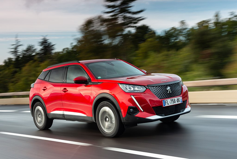 Δεύτερη θέση για την Peugeot (στη φωτό το 2008)