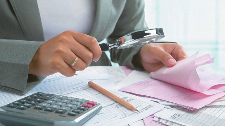 Αυτούς τους τραπεζικούς λογαριασμούς θα ελέγξει φέτος η Εφορία