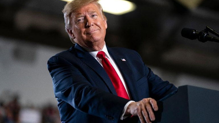 ΗΠΑ: Νίκη Τραμπ στην εσωκομματική διαδικασία των Ρεπουμπλικάνων στην Αϊόβα