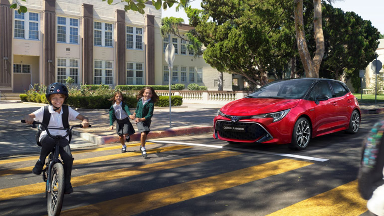 Η Toyota προσφέρει προηγμένη ασφάλεια σε κάθε διαδρομή