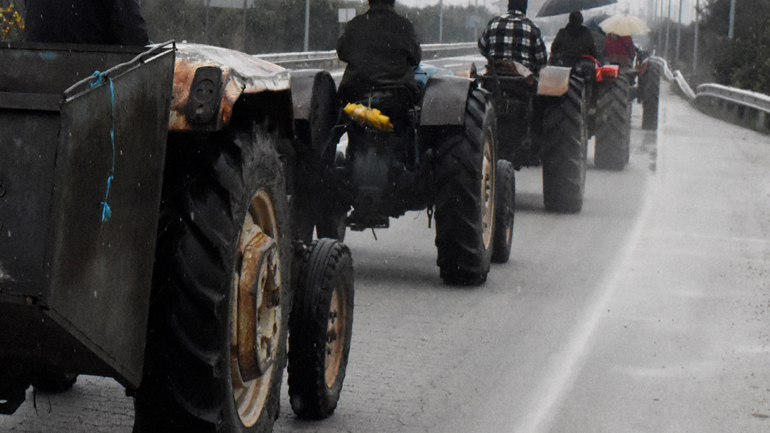 Αποχώρησαν οι αγρότες της Καρδίτσας από το μπλόκο στο «Δέλτα»