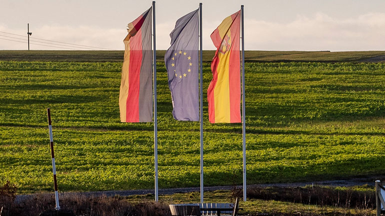 Γερμανία: Για τον κίνδυνο «ανεξέλεγκτης μετανάστευσης» στην Ευρώπη προειδοποίησε ο Χ. Ζεεχόφερ