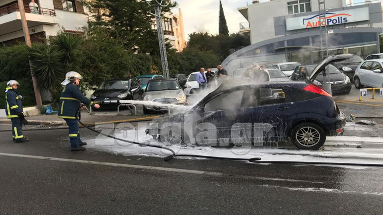 Πυρκαγιά σε αυτοκίνητο στην περιοχή της Βούλας