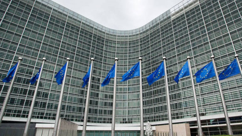 Αλλαγές στη διαδικασία διεύρυνσης της Ευρωπαϊκής Ένωσης θα προτείνει η Κομισιόν για να ξεπεραστεί το βέτο της Γαλλίας