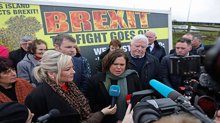 Ιρλανδία: Το κόμμα Σιν Φέιν για πρώτη φορά προηγείται σε δημοσκόπηση