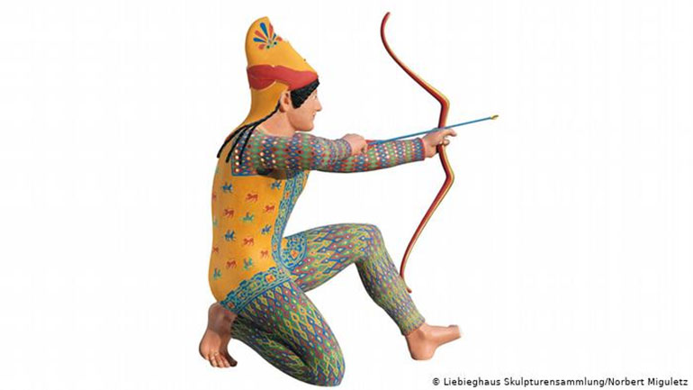 «Πολύχρωμοι θεοί – χρυσή έκδοση» στο Μουσείο Αρχαίας Γλυπτικής Liebighaus στη Φρανκφούρτη