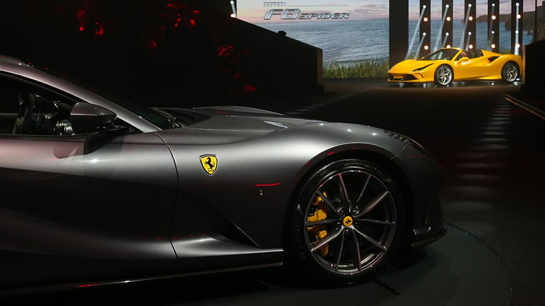 Η Ferrari ξεπέρασε τα 10.000 αυτοκίνητα σε έναν χρόνο