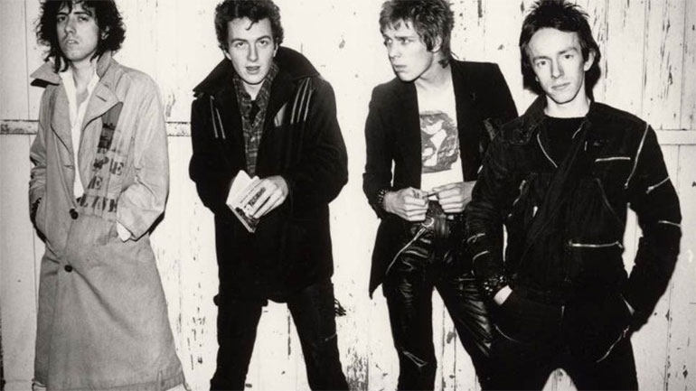 Η επόμενη ταινία του Ντέξτερ Φλέτσερ μπορεί να εστιάζει στους Clash