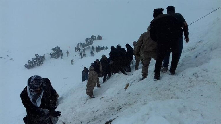 Τουρκία: 33 νεκροί και δεκάδες αγνοούμενοι από δύο καταστροφικές χιονοστιβάδες