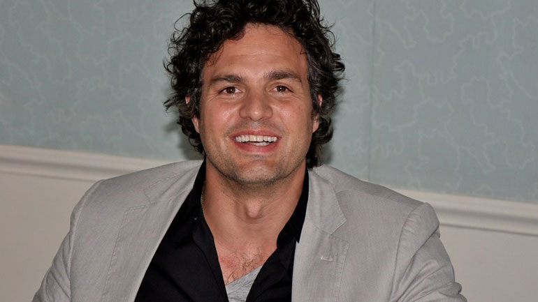 Ο ηθοποιός Μαρκ Ράφαλο καλεί τους Ευρωπαίους να γίνουν οι «ήρωες» στη μάχη εναντίον των χημικών ρύπων