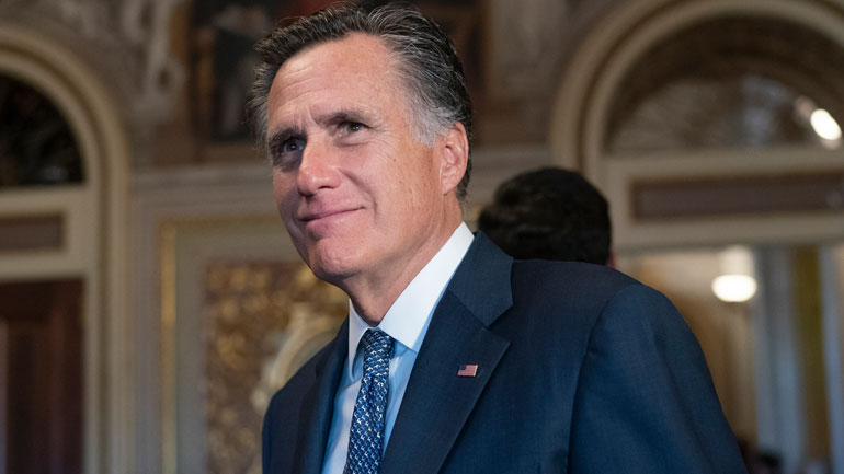 Υπέρ της καταδίκης του προέδρου Τραμπ θα ψηφίσει ο Ρεπουμπλικάνος Μιτ Ρόμνεϊ