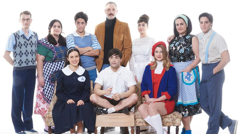 «Φεγγάρι από χαρτί» των Μιχάλη Ρέππα-Θανάση Παπαθανασίου στο θέατρο REX