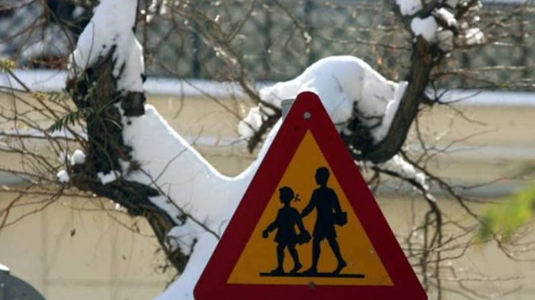 Στα λευκά η Φλώρινα-Κλειστά τα σχολεία λόγω του χιονιά