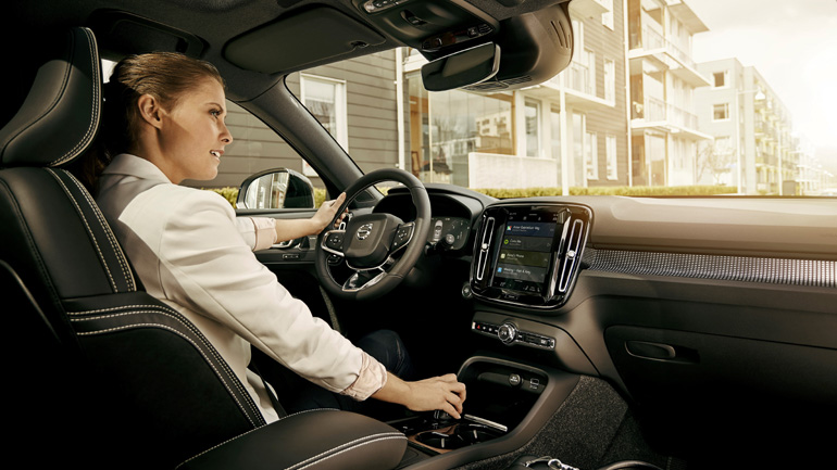 Πόσα αυτοκίνητα πούλησε πέρυσι η Volvo;