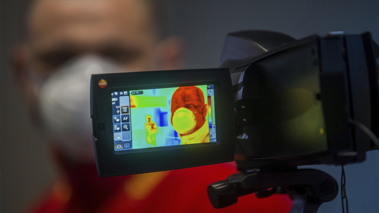 Πρύτανης ΕΚΠΑ: Ιός των νυχτερίδων έχει γονιδίωμα παρόμοιο με του κορωναϊού