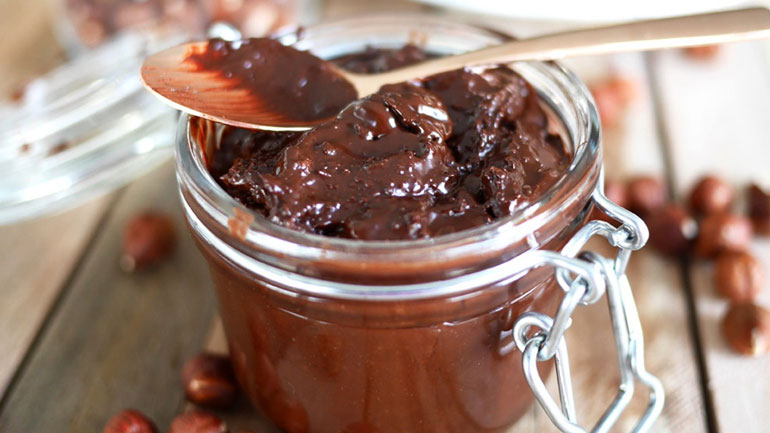 Vegan πραλίνα φουντουκιού χωρίς ζάχαρη