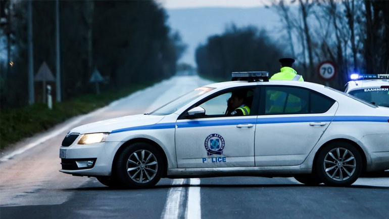 Πέραμα: Έρευνες για ανήλικο που έπεσε στη θάλασσα για να αποφύγει αστυνομικό έλεγχο