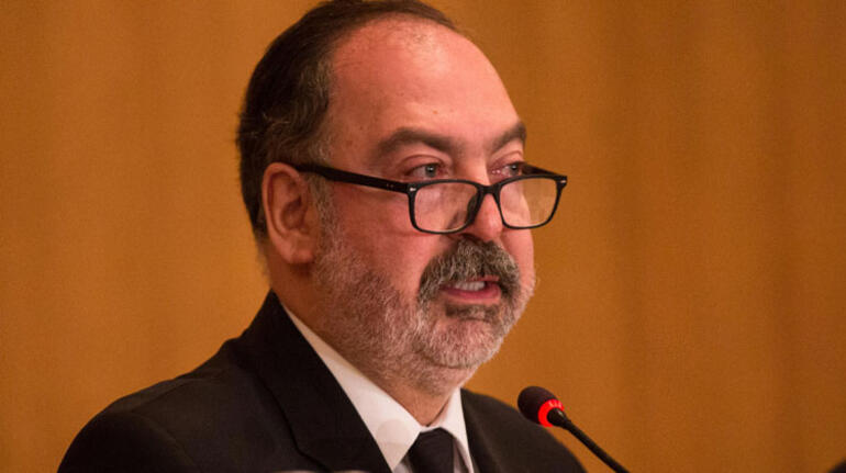 Ο Μεχμέτ Τεβφίκ Νάνε