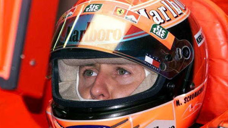 Πωλείται ένα από τα αυθεντικά κράνη του Schumacher