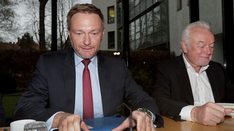 Γερμανία: Ο Κρίστιαν Λίντνερ παραμένει αρχηγός του FDP